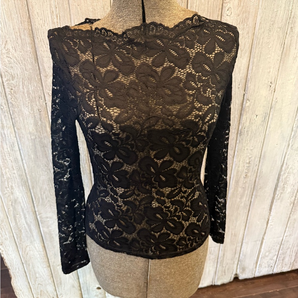 Black Floral Lace Blouse - Picture 2 of 7